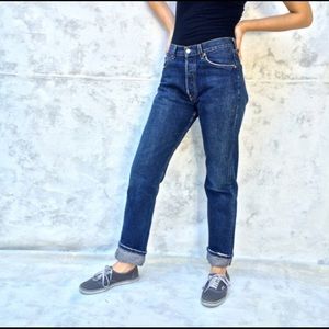 501 Levi’s slim straight jeans in size 27